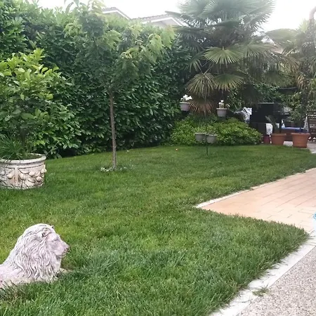 Magnolia Garda 3* סומה קאמפניה